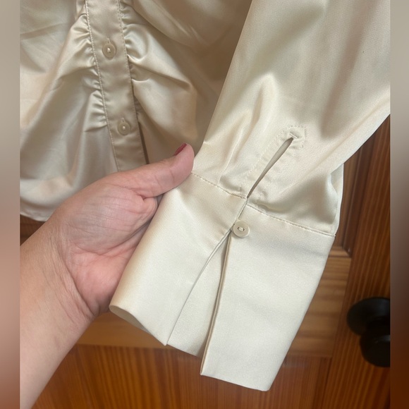 Abercrombie & Fitch Cream Button-Down Shirt - Picture 3 of 6